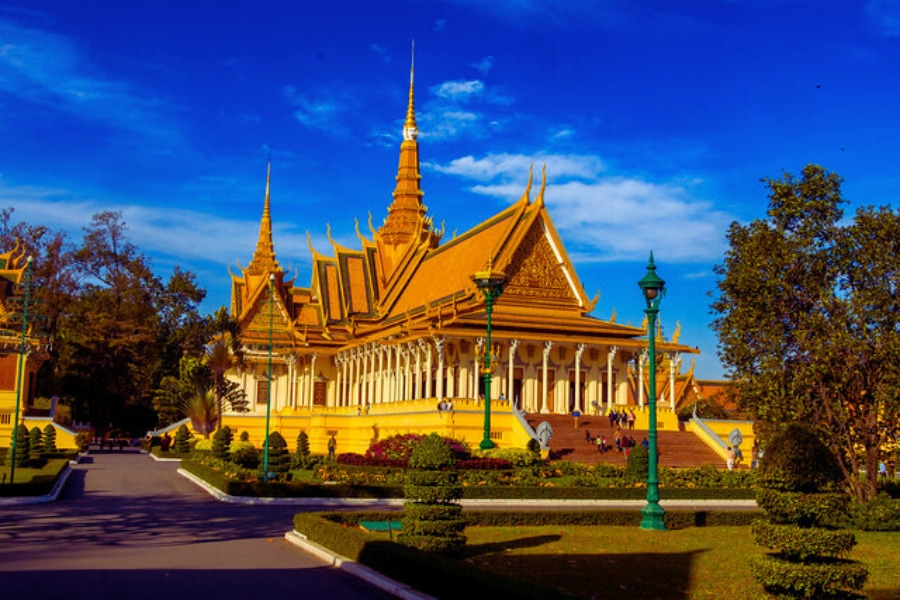 Royal Palace Phnom Penh Cambodia, a highlight of Auasia Travel Indochina tours
